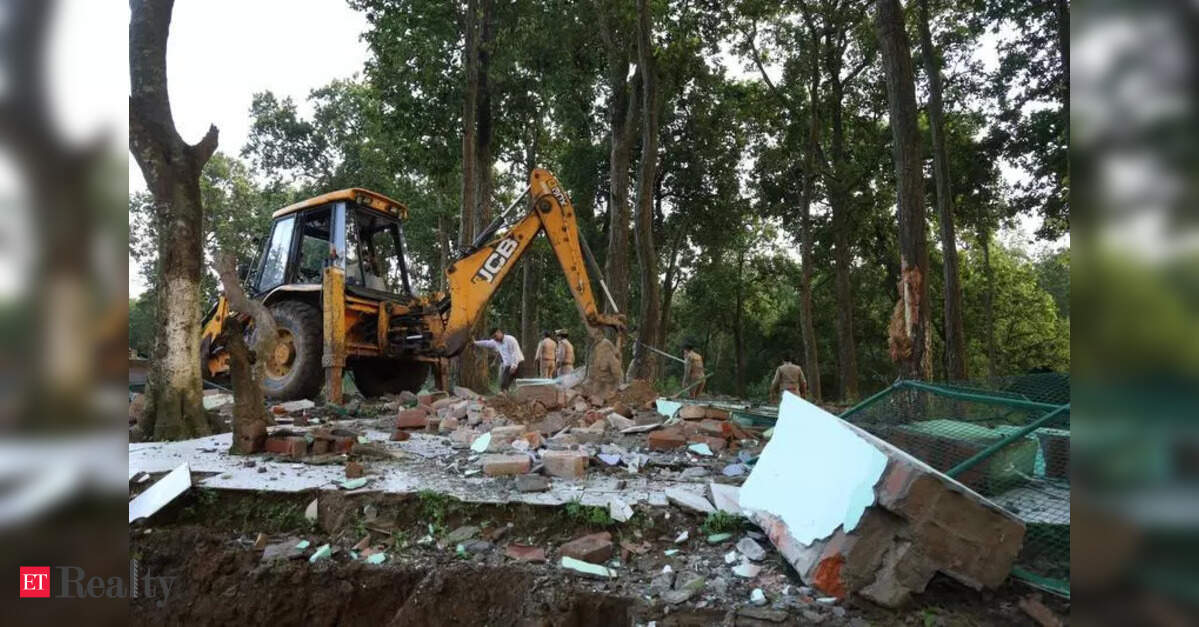 MDDA Targets Illegal Plotting on 150+ Bighas in Dehradun