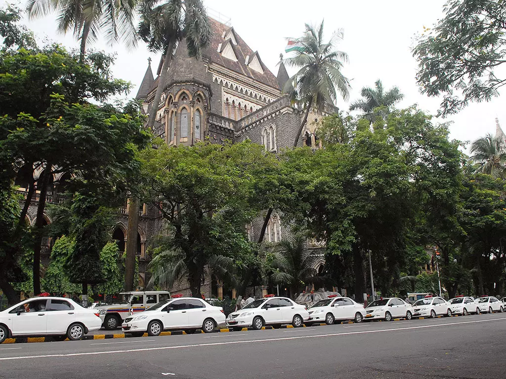 Bombay HC Cancels NOC for Filmmaker to Merge Flats in Oshiwara