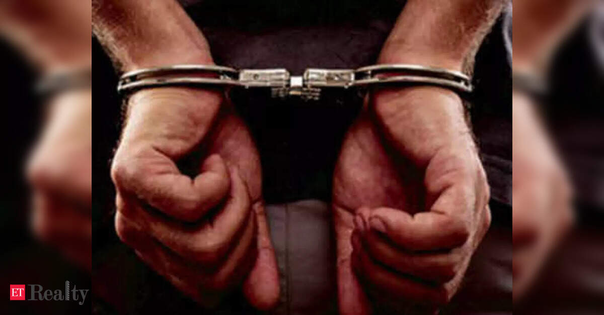 Mumbai: Builder, aide held for cheating contractor of ₹10 crore